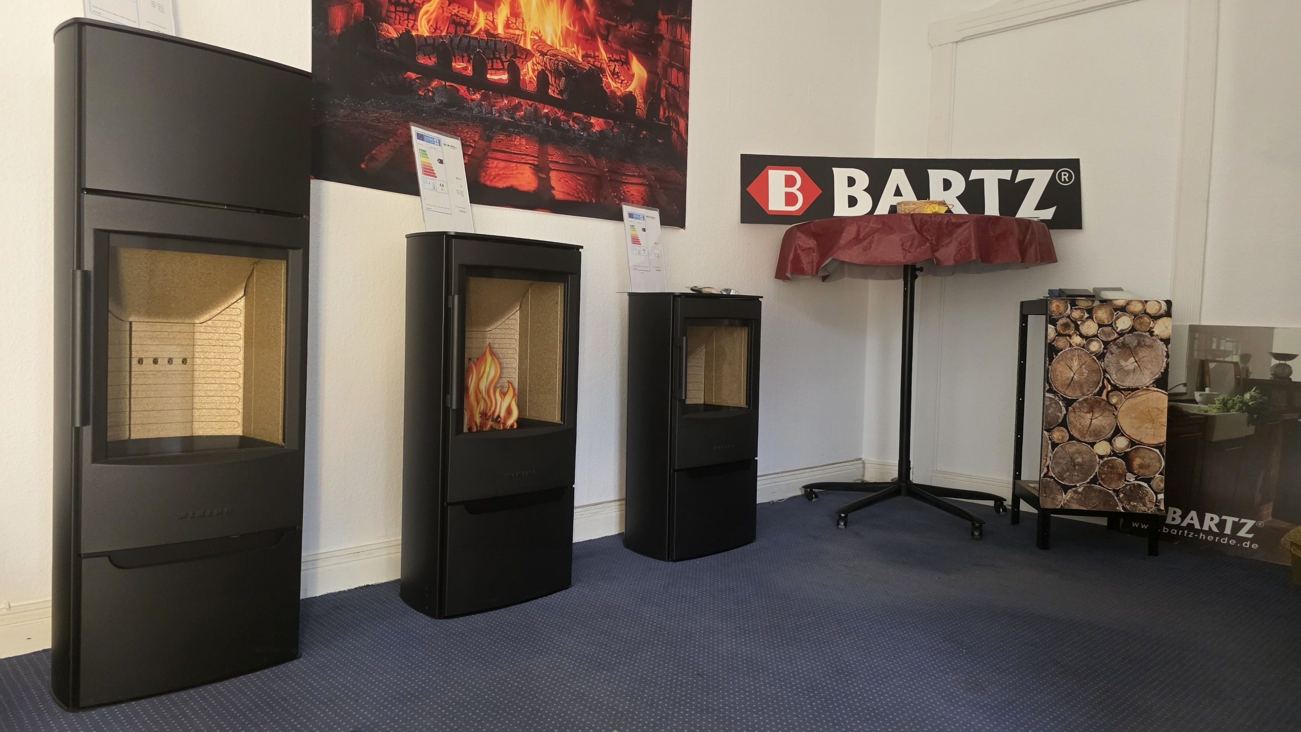 Laden Kamine linke Wandseite